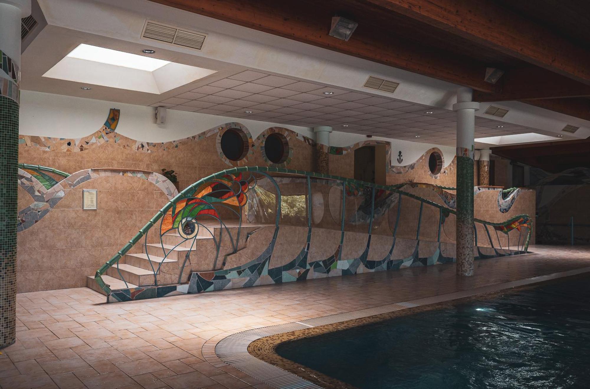 Hetkuti Wellness Hotel Mór Zewnętrze zdjęcie